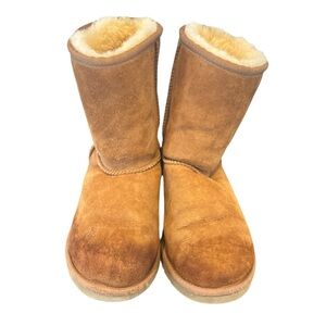 UGG Classic II Boot Big Kid Size 4 Chestnut Color Genuine UGG boots